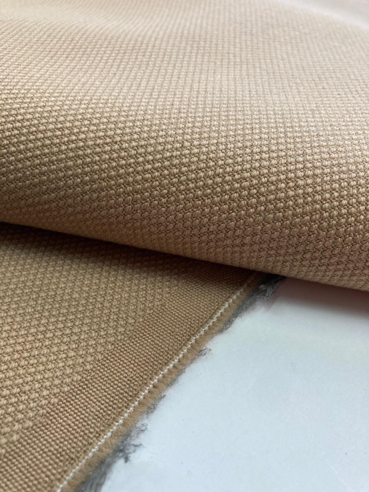 Kvadrat Steelcut 3 – Strapazierfähiger Polsterstoff mit einzigartigem Design