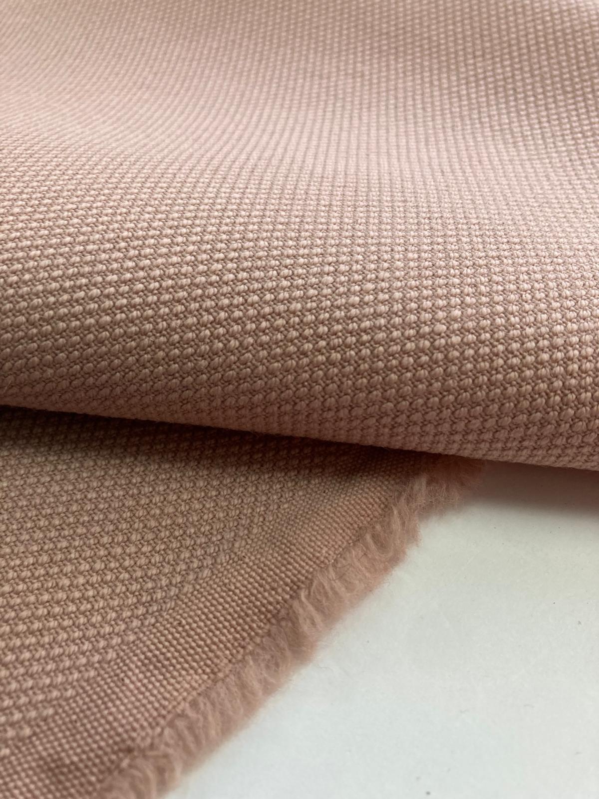Kvadrat Steelcut 3 – Strapazierfähiger Polsterstoff mit einzigartigem Design