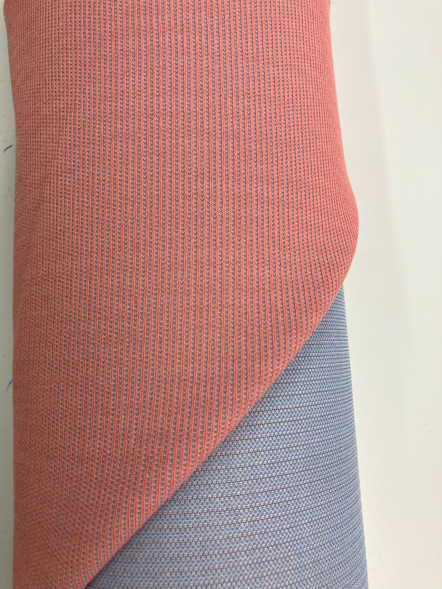 Kvadrat Febrik Suunta van Truly Truly Design Meubelstof