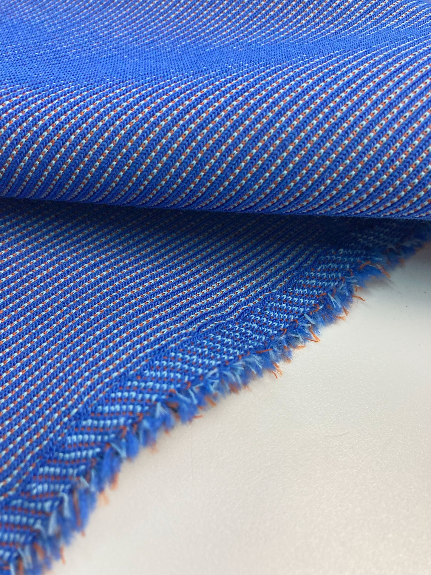 Kvadrat Febrik Suunta van Truly Truly Design Meubelstof