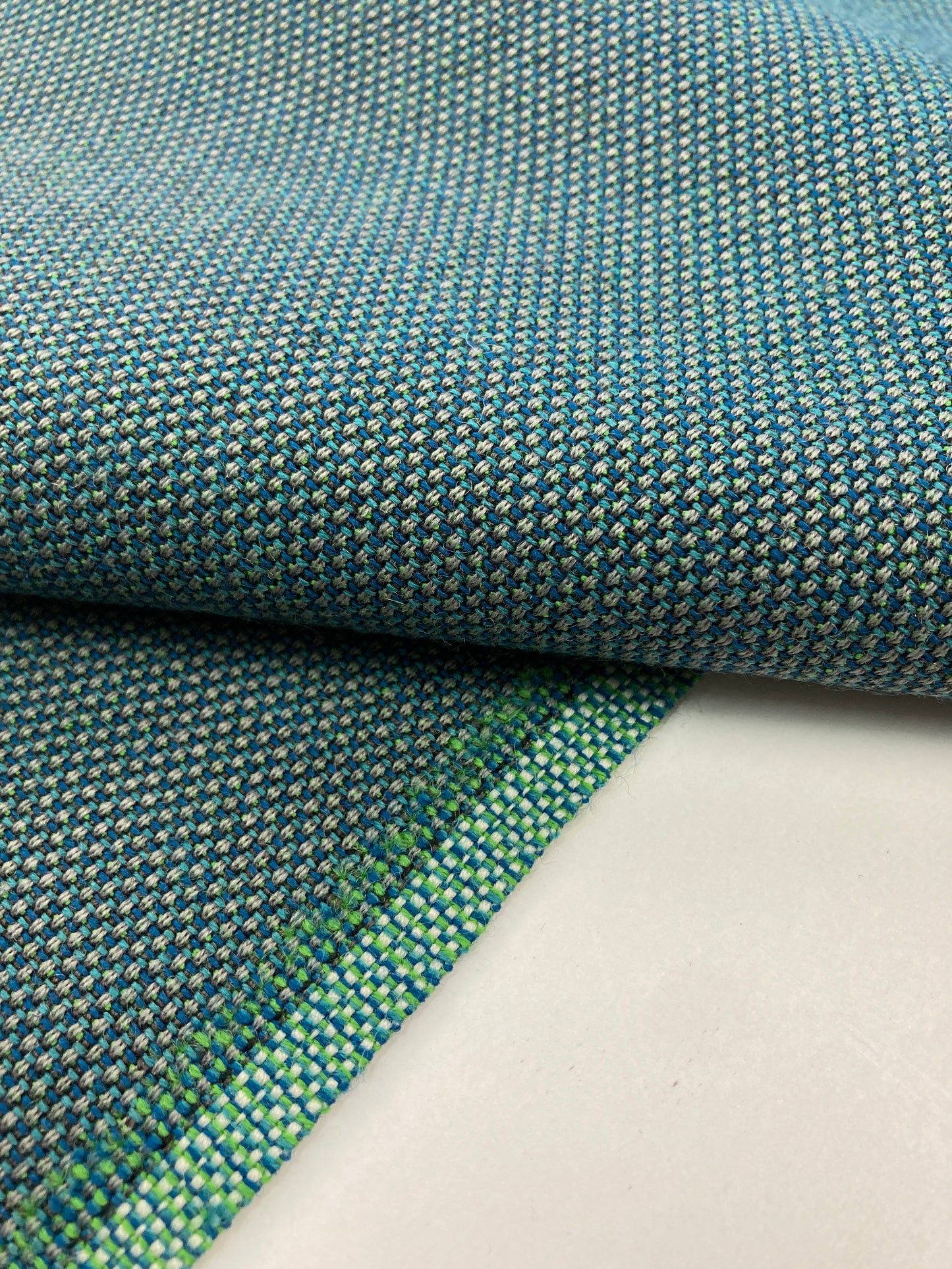 Gabriel Breez Fusion high-quality upholstery fabric modern design with excellent properties.