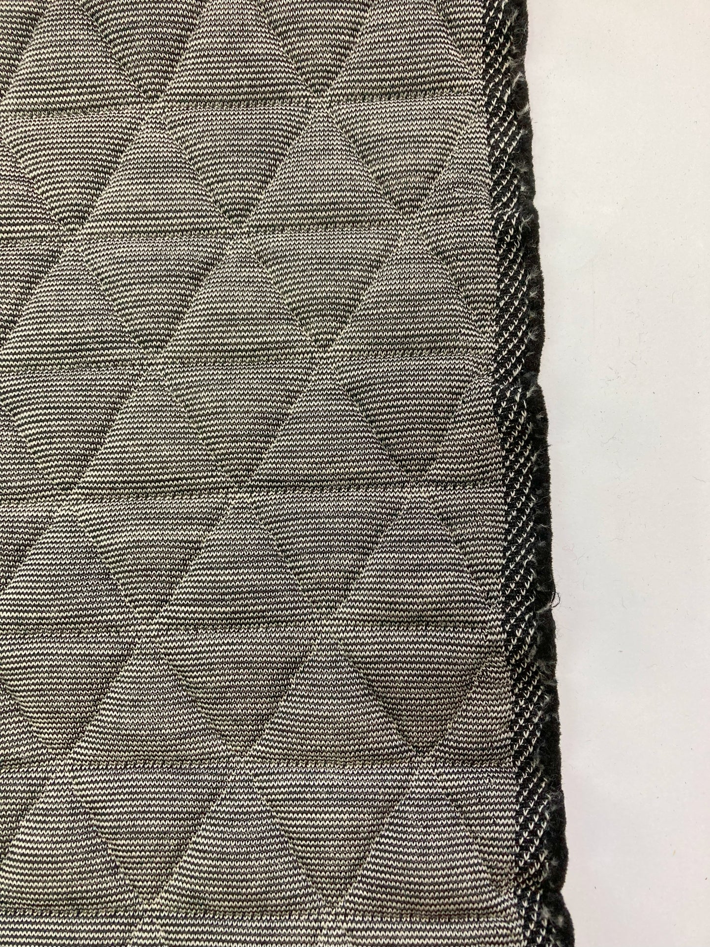 Kvadrat Triangle van Bertjan Pot | Geometrische meubelstof