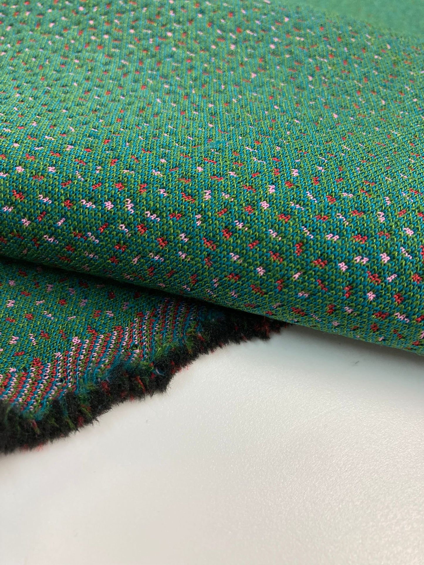 Kvadrat Febrik Sprinkles by Bertjan Pot | Upholstery fabric with dots