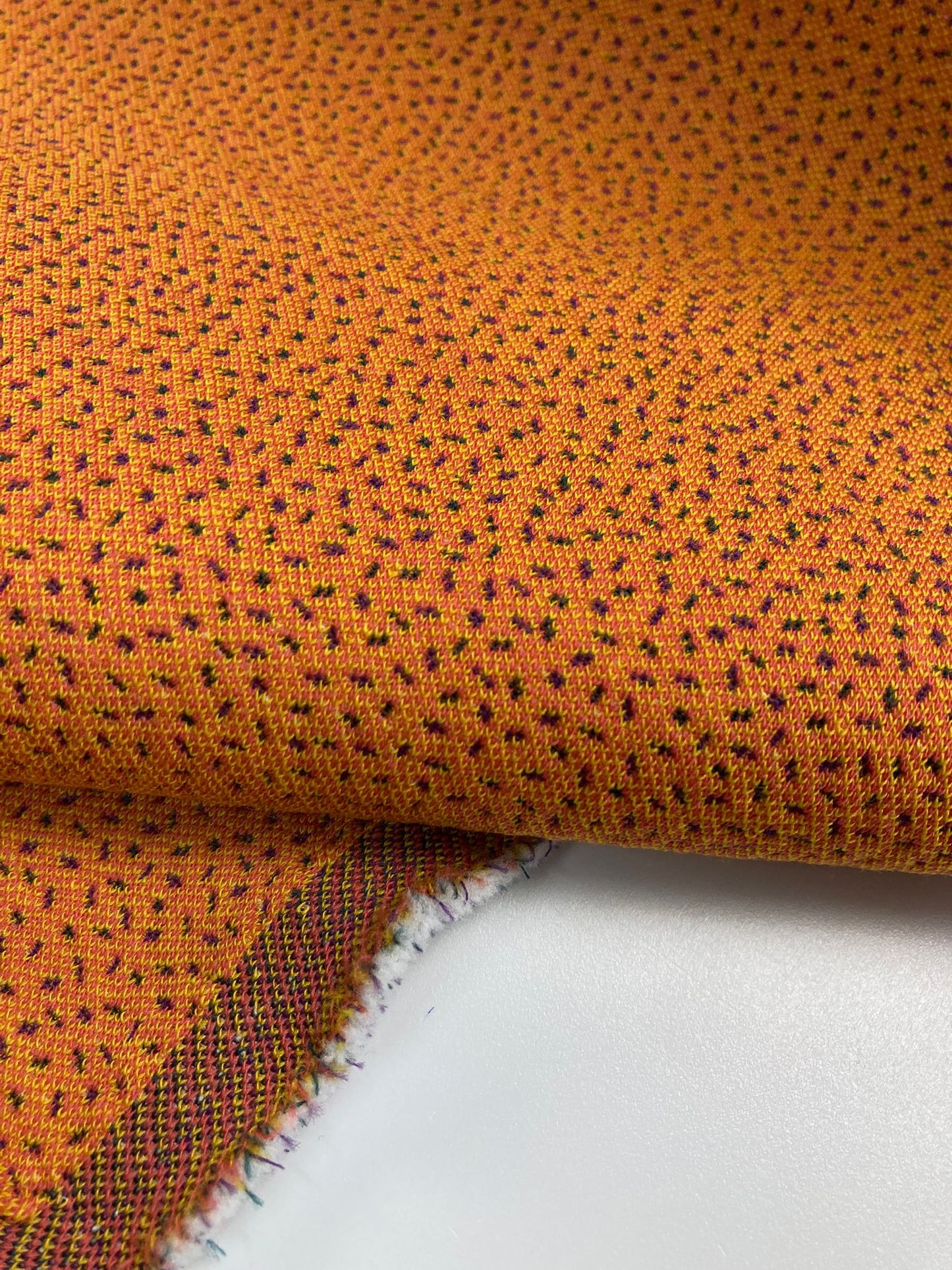 Kvadrat Febrik Sprinkles by Bertjan Pot | Upholstery fabric with dots