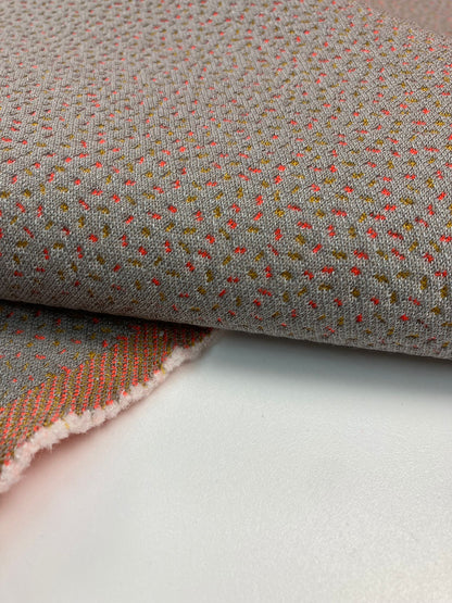 Kvadrat Febrik Sprinkles by Bertjan Pot | Upholstery fabric with dots